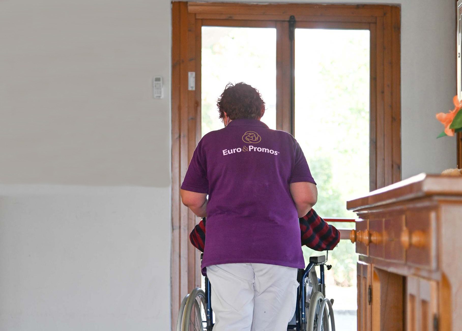 servizio assistenziale domiciliare per anziani e disabili